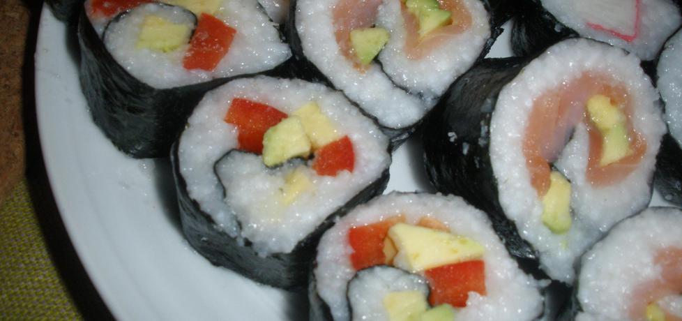 Sushi wegetariańskie z papryką i awokado (autor: cukiereczek13 ...