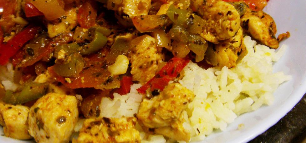 Kurczak z ryżem i papryką (autor: fiolunka1)