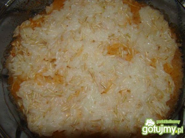 Przepis na zapiekany ryż z jabłkami i cynamonem