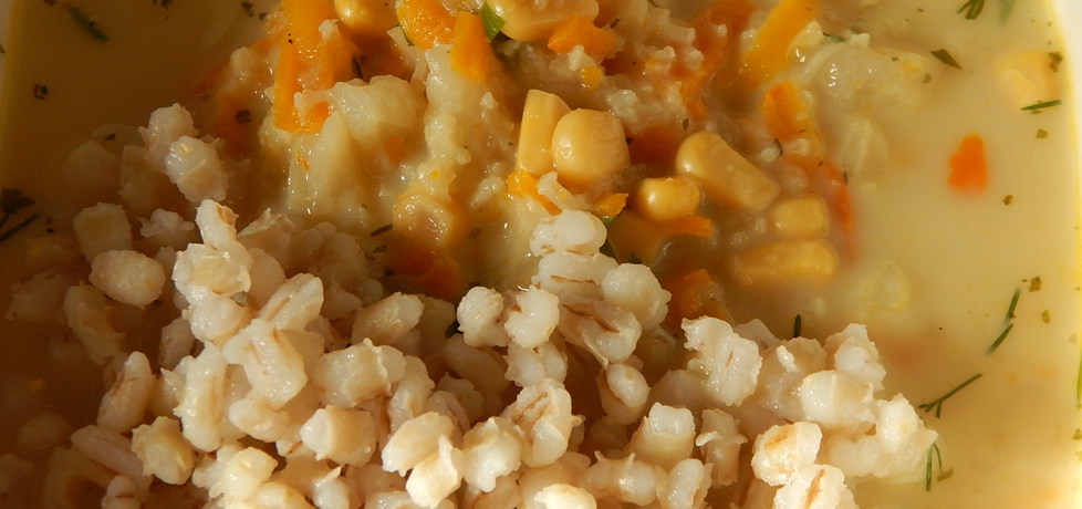 Zupa z kalafiora, kukurydzy i dyni z pęczakiem (autor: habibi ...