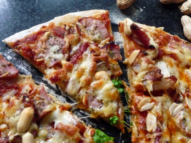 Przepis  pizza pszenno-żytnia z orzeszkami przepis