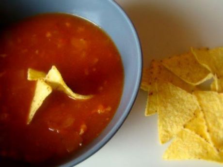 Przepis  ostra hiszpańska zupa z chorizo przepis