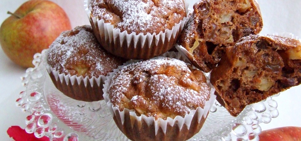 Otrębowe muffinki na białkach z jabłkami i rodzynkami (autor: dagita ...