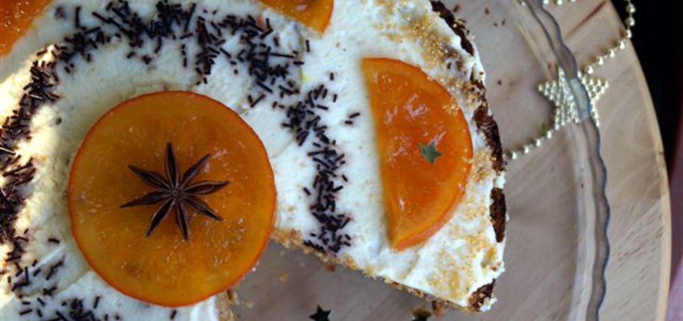 Tort marchewkowo  piernikowy z kremem (autor: kulinarne