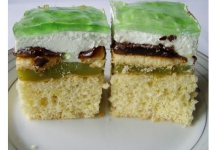 Zielone ciasto z delicjami