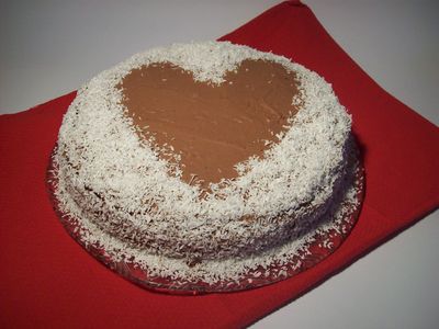 Walentynkowy tort czekoladowy