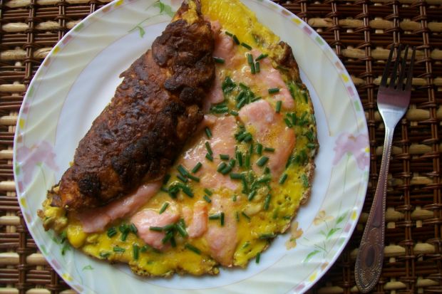 Przepis  omlet z wędzonym łososiem przepis