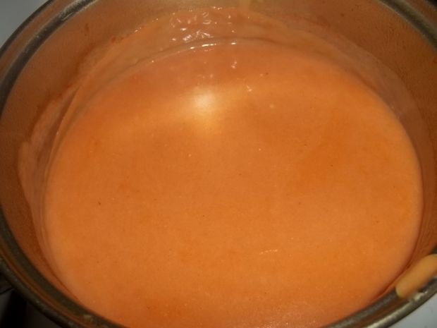 Sposób przygotowania: sos pomidorowy. gotujmy.pl