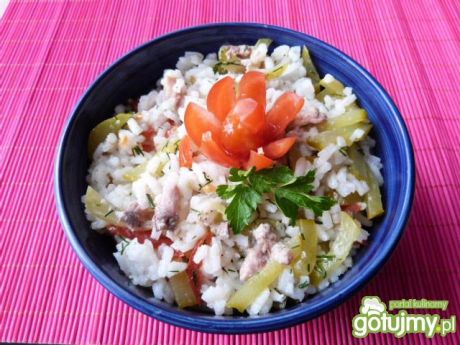 Przepis  sałatka z ryżu i konserwy rybnej przepis