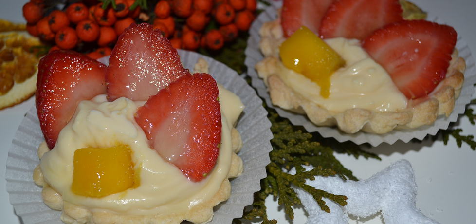 Tartaletki z mango i truskawką (autor: wyattearp)