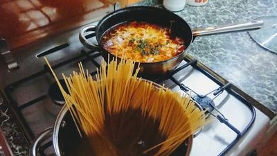 Spaghetti bolognese (na bazie białego wina)