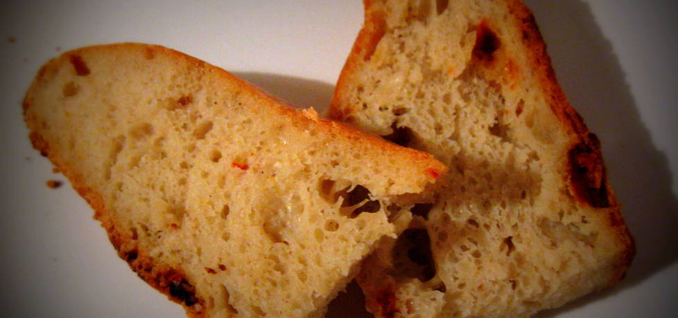 Chleb pszenny z suszonymi pomidorami (autor: pyszota ...