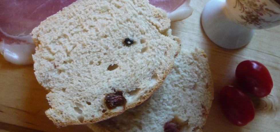 Chleb z oliwkami, kaparami i szynką (autor: darmiona ...