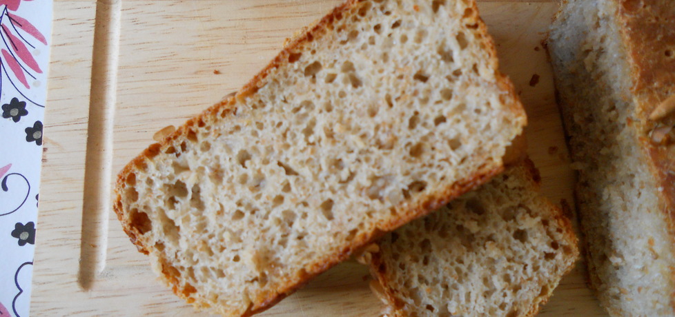 Chleb pieczony dodatkiem czerstwego chleba (autor: benka ...