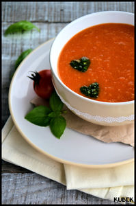 Pyszna zupa pomidorowa