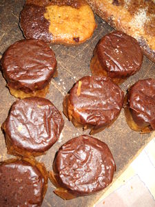 Łaciate muffinki bez foremek