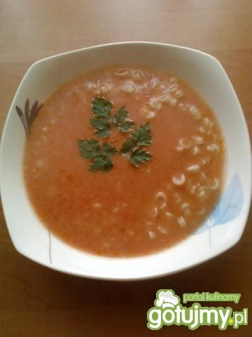 Przepis  zupa pomidorowa z makaronem koraliki przepis