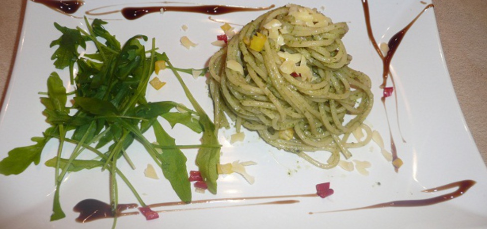 Makaron z pesto (autor: aginaa)