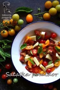 Pomidorowa letnia sałatka