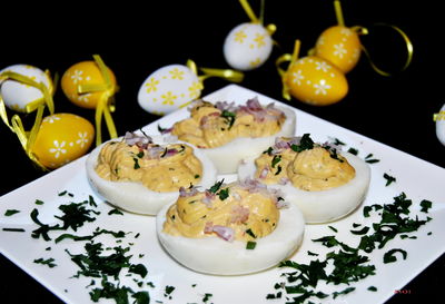 Jajka faszerowane anchois
