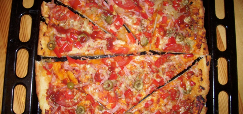 Pizza hiszpańska (autor: smacznab)