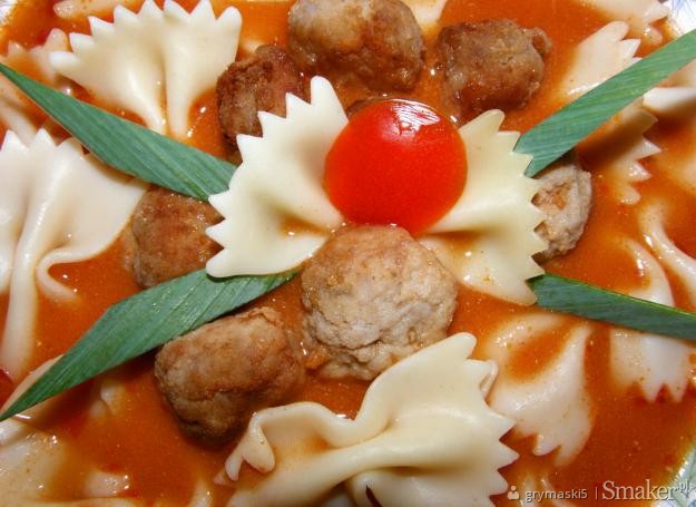 Zupa pomidorowa z pulpecikami