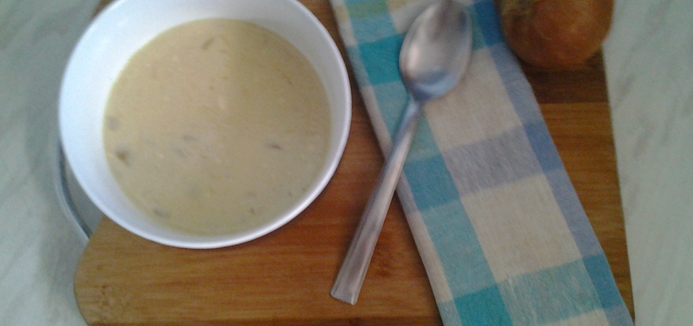 Zupa cebulowa z serkiem topionym (autor: paulasucha ...