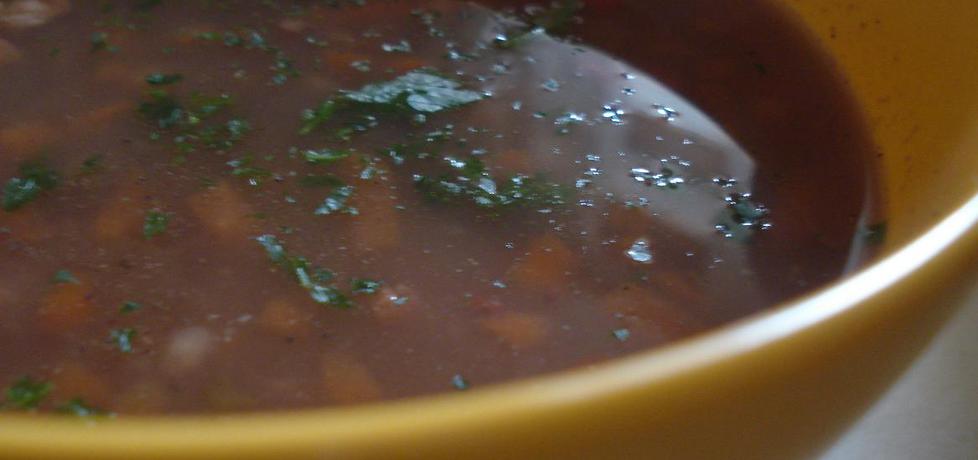 Pikantna zupa z boczkiem, czerwoną fasolą i warzywami (autor ...
