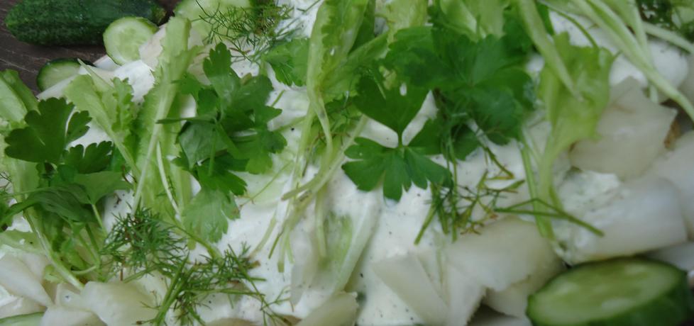 Zielona sałatka z białą rzodkwią (autor: szczyptachili ...