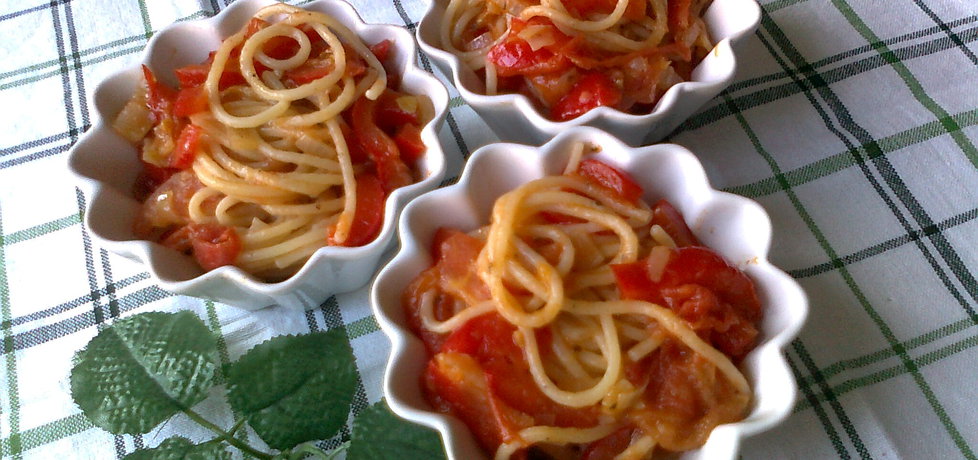 Spaghetti z papryką i pomidorami (autor: katarzyna59 ...