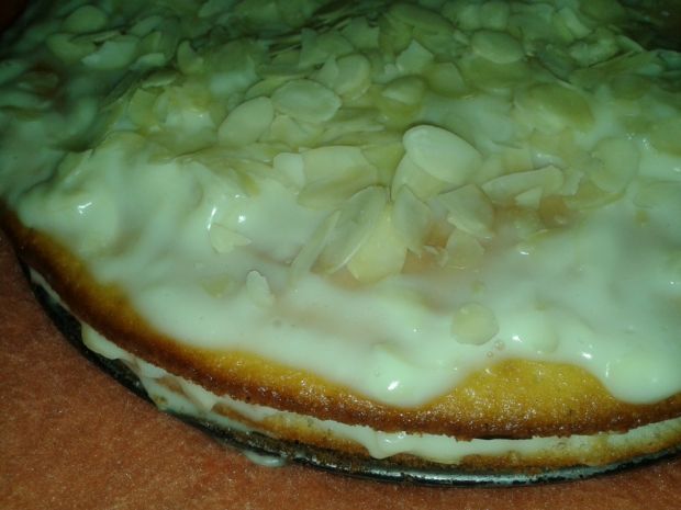 Przepis  biszkopt migdałowo-ananasowy przepis