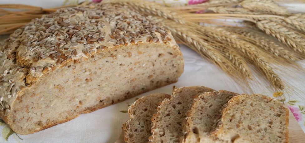 Chleb na zakwasie z ziarnami pszenicy (autor: alexm ...