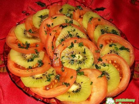 Przepis  sałatka z pomidorów i kiwi przepis