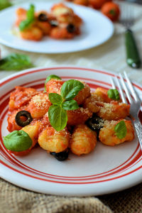 Gnocchi w sosie pomidorowym