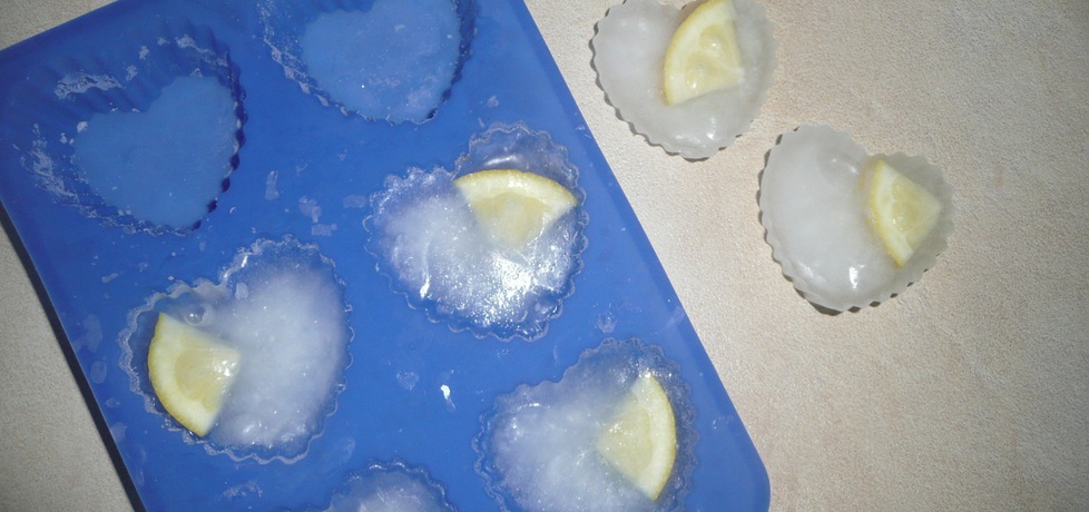 Cytrynowe kostki lodu (autor: aginaa)