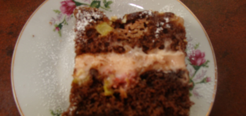 Ciasto piernikowo-rabarbarowo