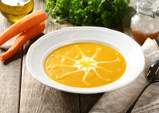 Słoneczna zupa marchewkowa