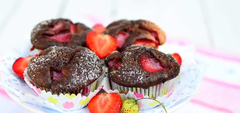 Podwójnie czekoladowe muffinki z truskawkami (autor: ola1984 ...