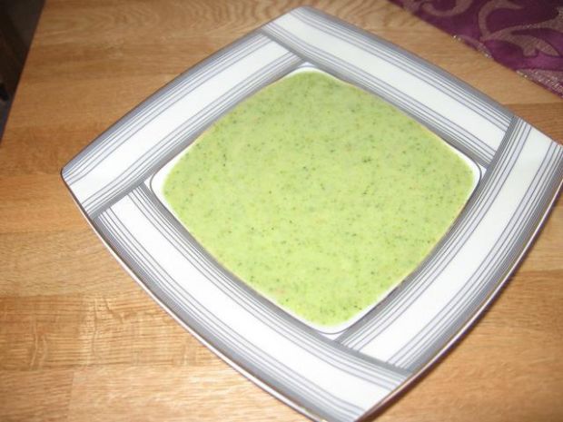 Zupa krem z brokułów  najlepsze przepisy kulinarne