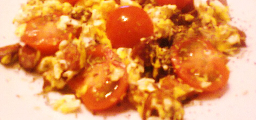 Jajecznica z kiełbasą i pomidorami (autor: cranberry ...