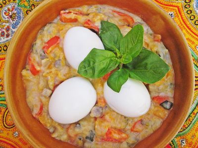 Jajka w potrawce dyniowo-paprykowo