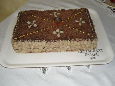 Tort orzechowo