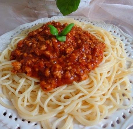 Przepis na szybkie spaghetti bolognese