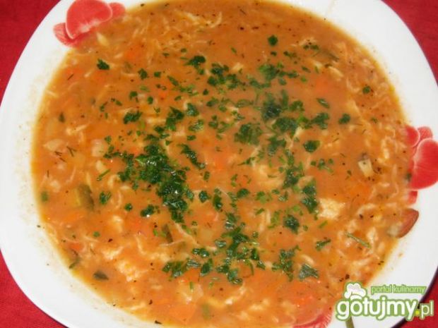 Przepis  zupa pomidorowa z lanym ciastem przepis