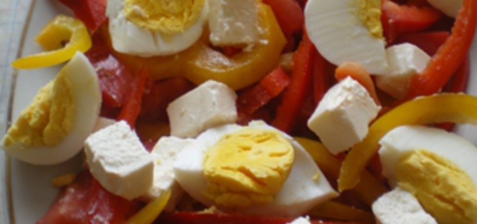 Sałatka z fetą, jajkiem, pomidorem i papryką (autor: ilka86 ...