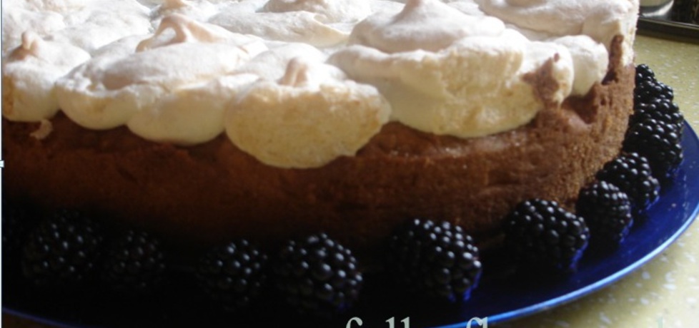 Ciasto jeżynowe z migdałową bezą (autor: ewa)