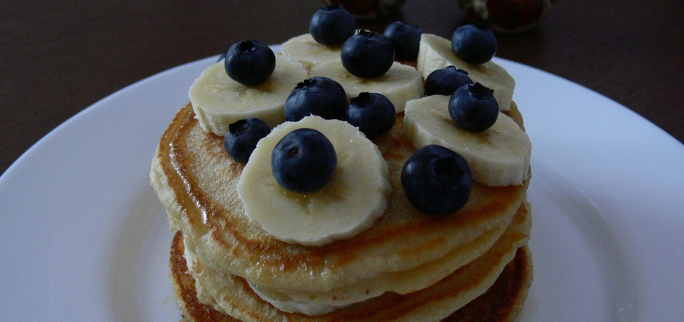 Maślankowe pancakes z syropem klonowym (autor: bernadettap ...