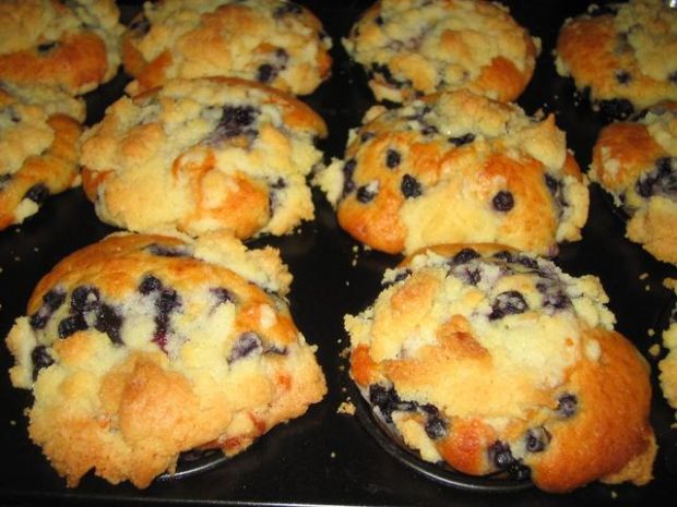 Przepis  muffinki z jagodami i kruszonka przepis