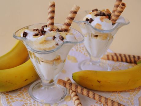 Przepis  jogurtowo- bananowy deser przepis