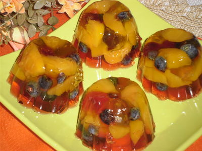 Tymbaliki owocowe z żelkami